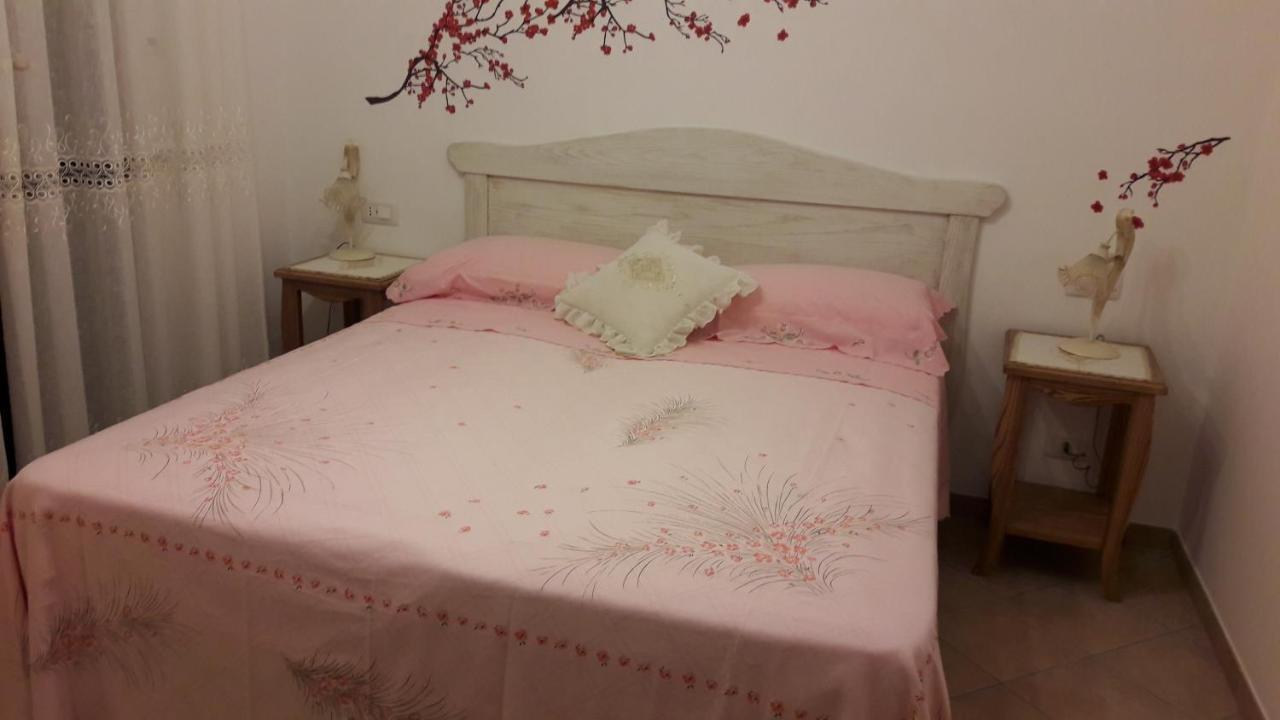 Il Casale Del Generale Bed & Breakfast อาเจโรลา ภายนอก รูปภาพ