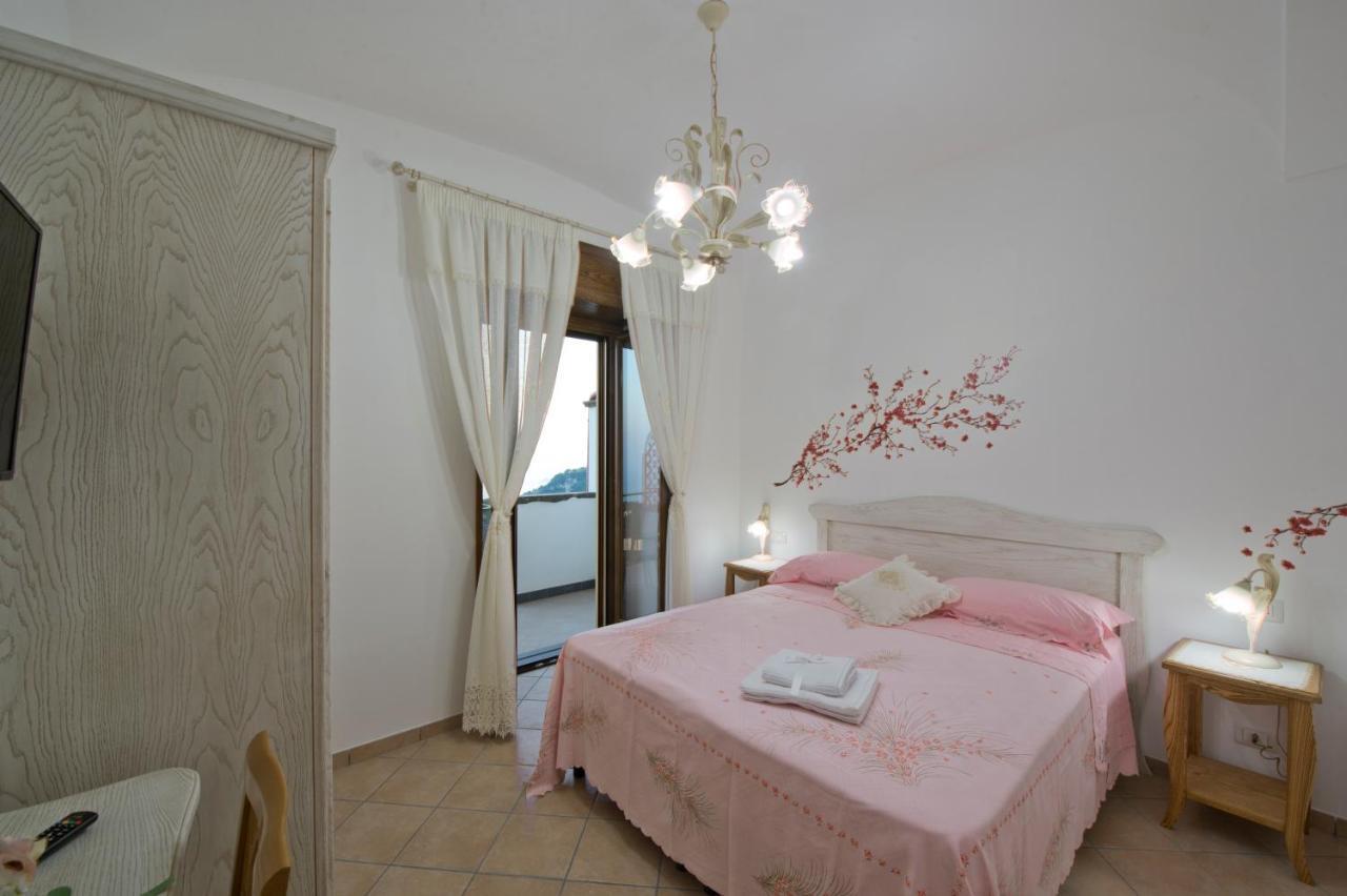 Il Casale Del Generale Bed & Breakfast อาเจโรลา ภายนอก รูปภาพ