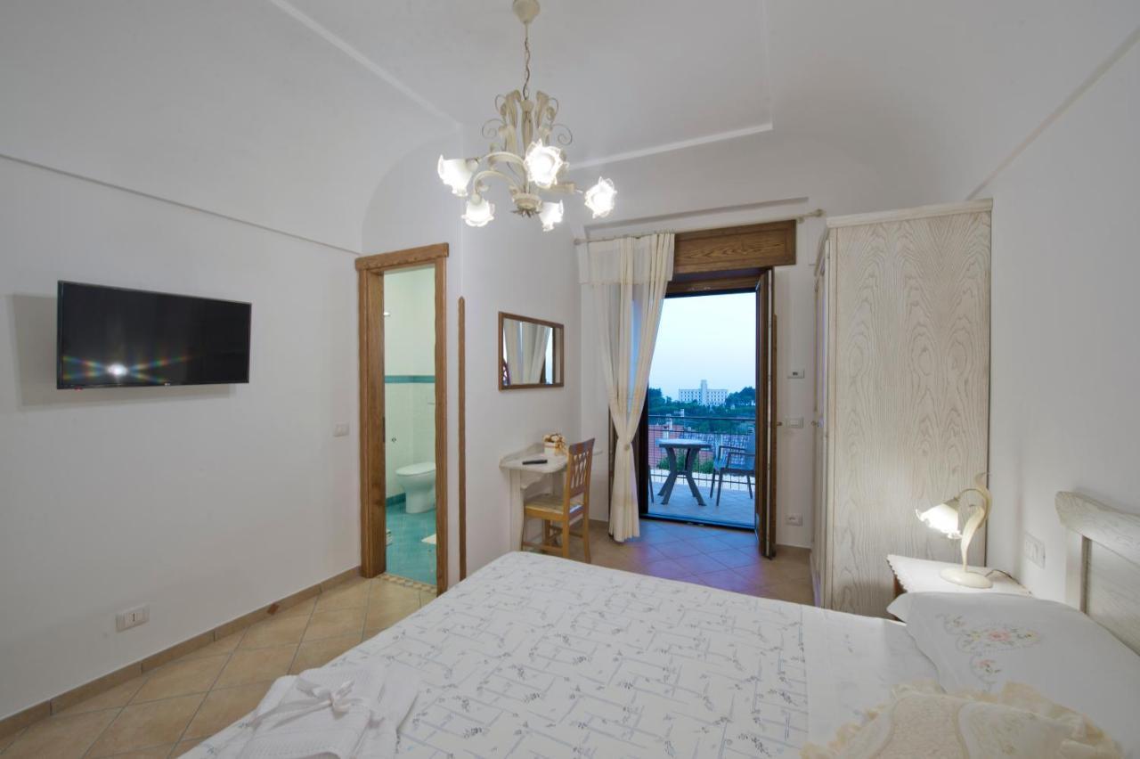 Il Casale Del Generale Bed & Breakfast อาเจโรลา ภายนอก รูปภาพ