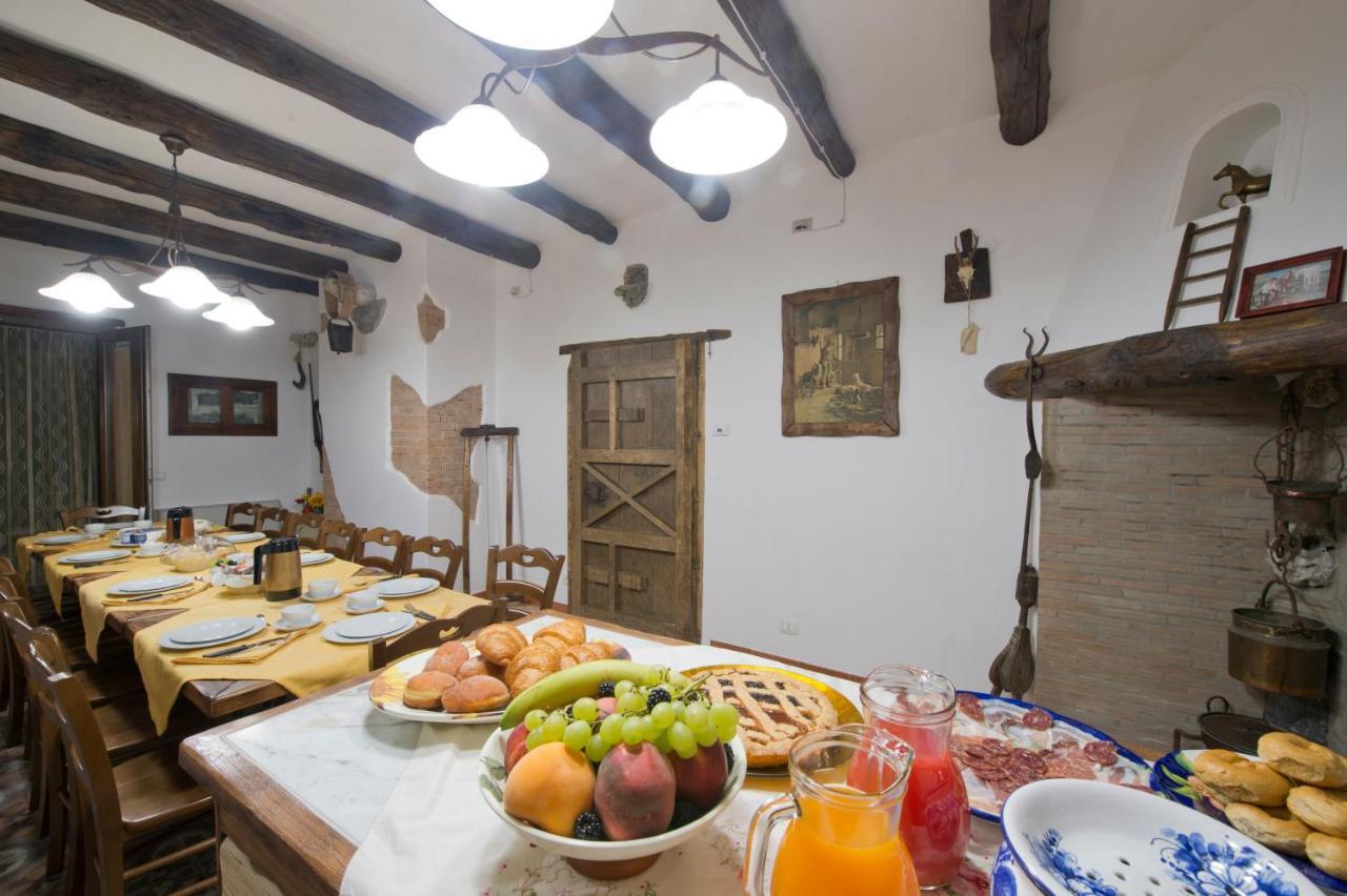 Il Casale Del Generale Bed & Breakfast อาเจโรลา ภายนอก รูปภาพ
